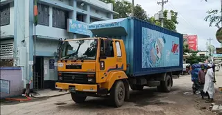 প্রথমবারের মতো হিলি স্থলবন্দর দিয়ে ভারতে জুস রপ্তানি